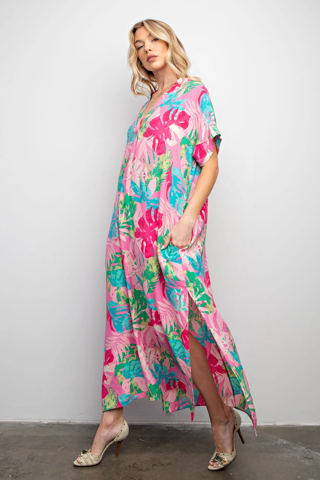 Easel Tropical Print Peach Blossom Maxi Dress In Bubble Gum Plus