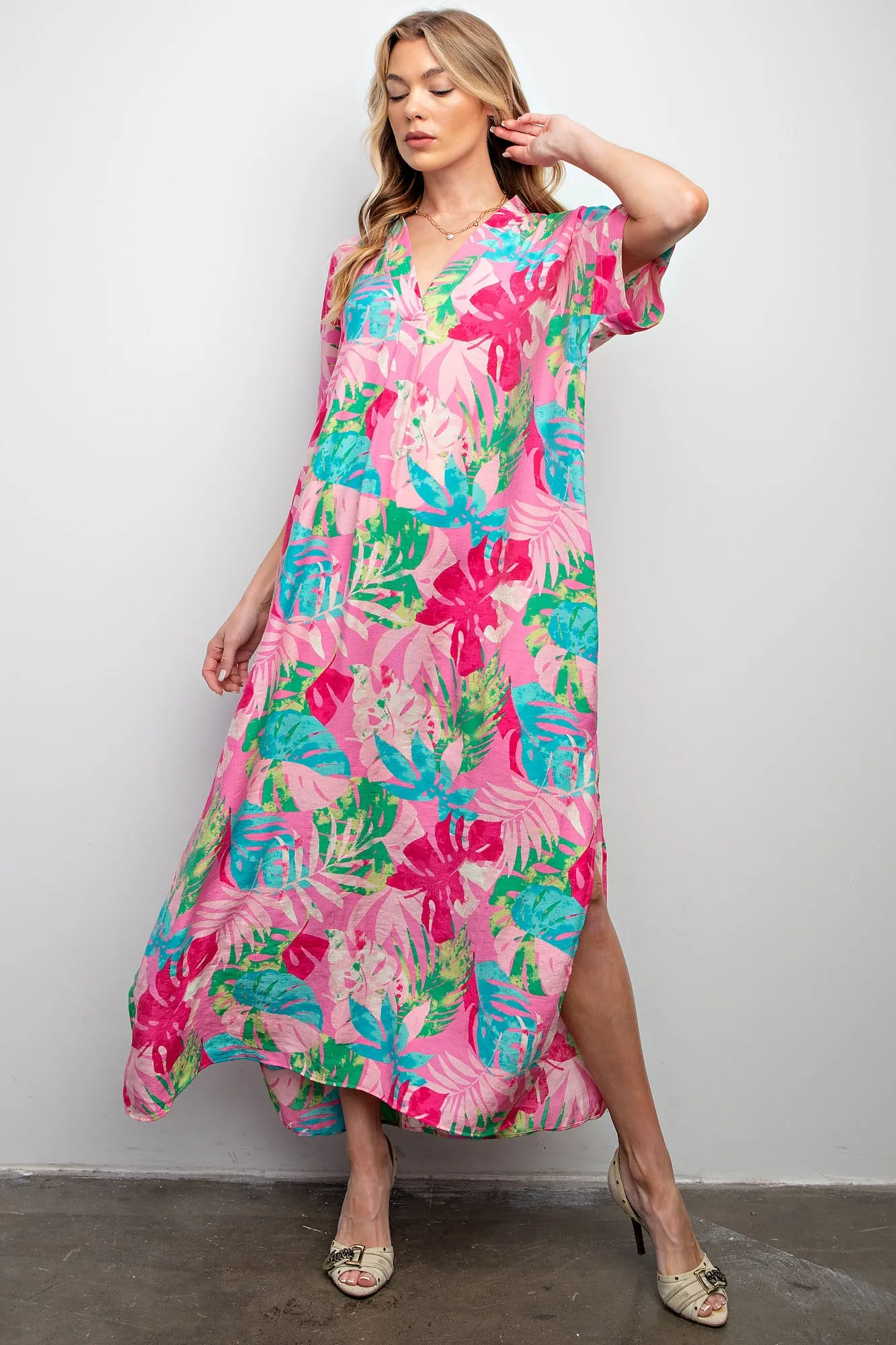 Easel Tropical Print Peach Blossom Maxi Dress In Bubble Gum Plus